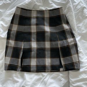 ARITZIA | Sunday Best Notched Check Mini Skirt